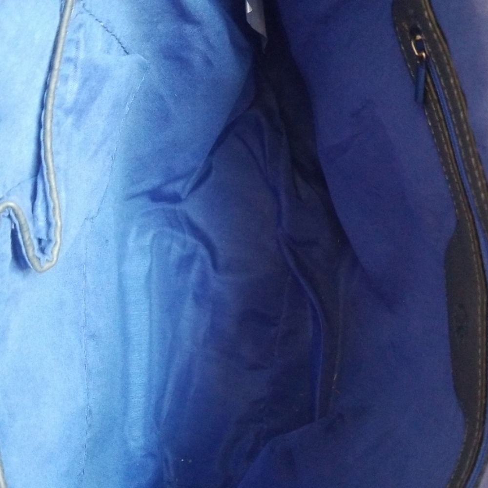 Purse - Picture 3 of 4